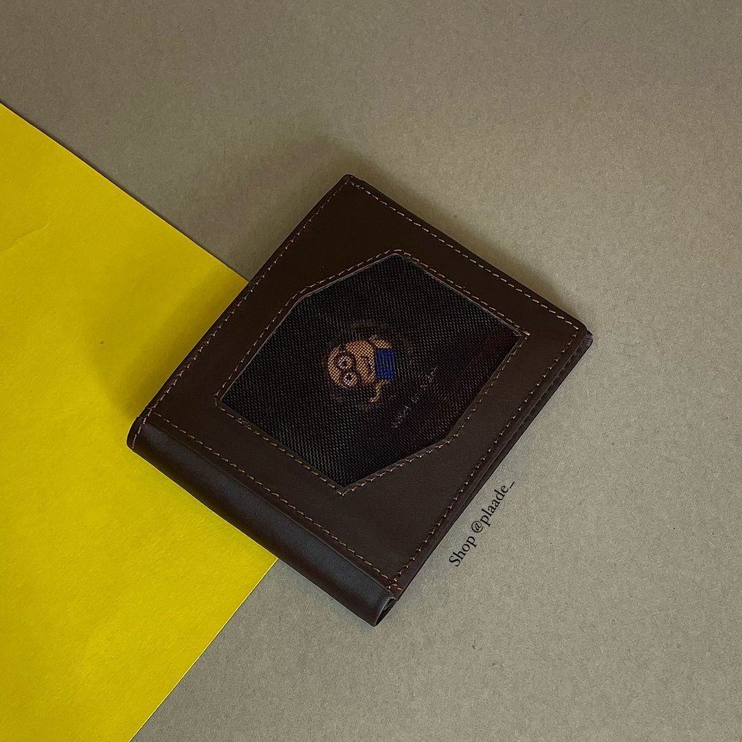 Plaade Bifold with an ID Window