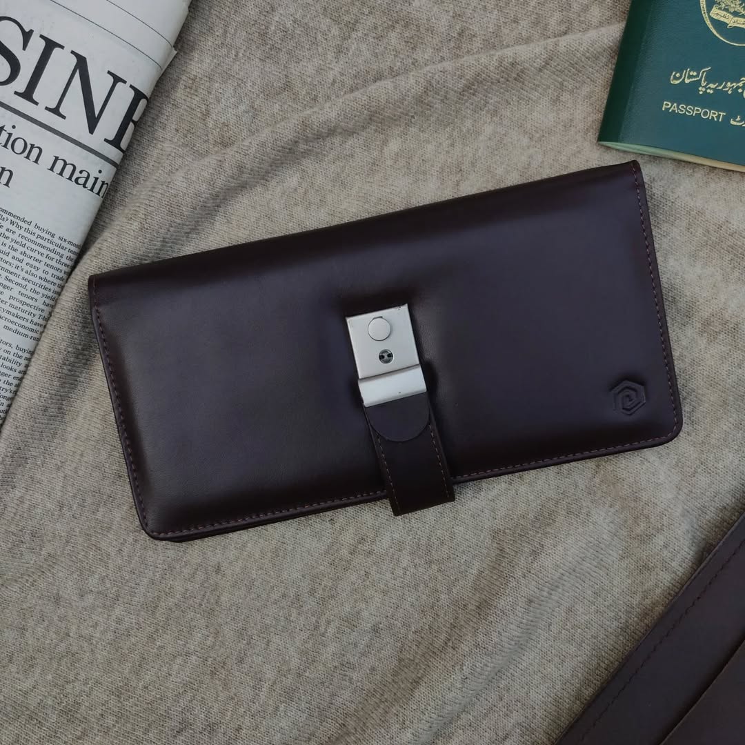 PLAADE SHENZHEN BI FOLD WALLET