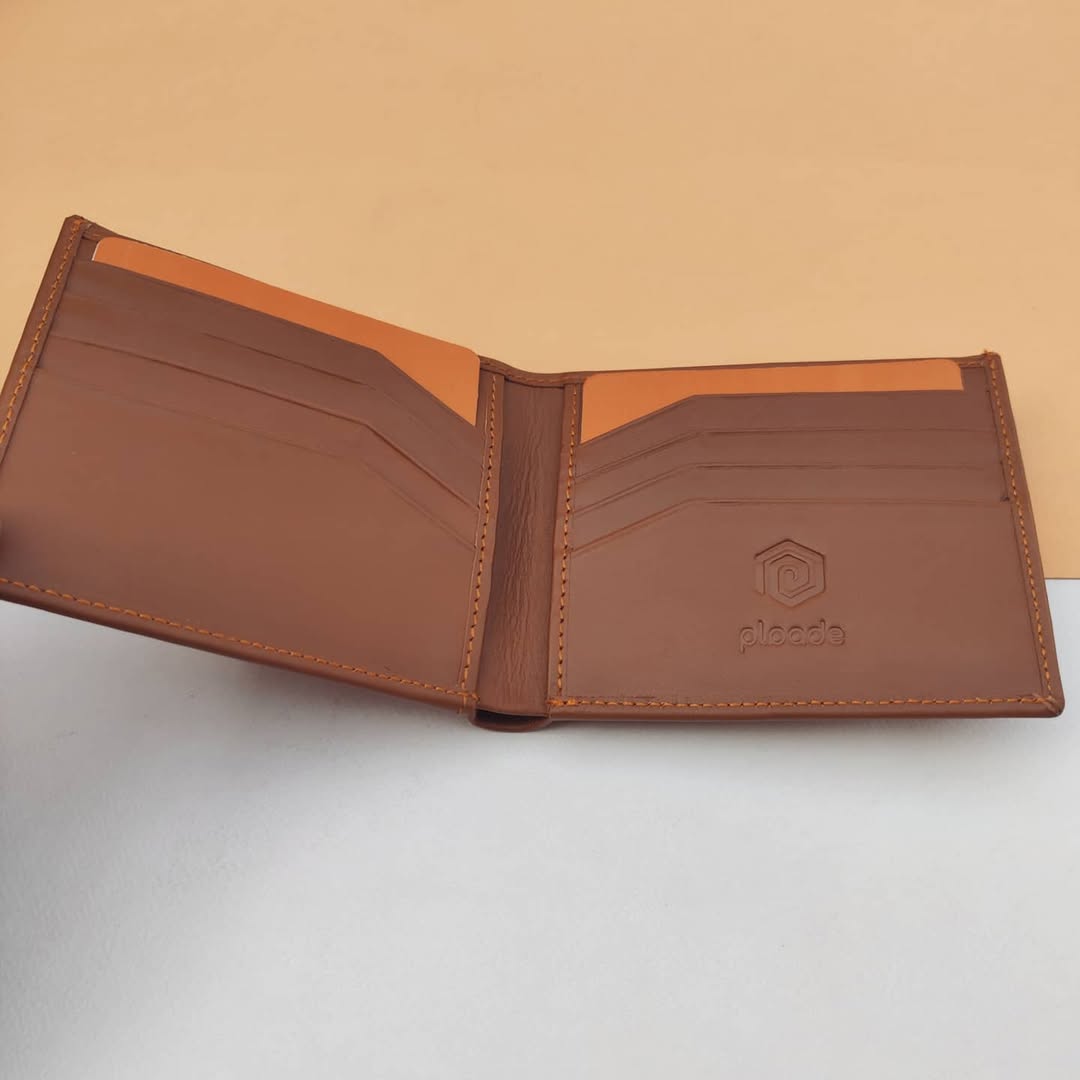 Plaade Bifold with an ID Window